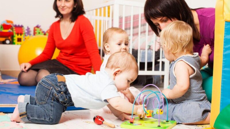 Obtenir son CAP petite enfance grâce à la validation des acquis